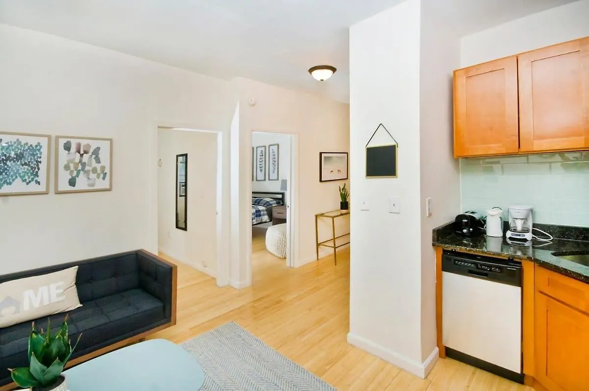 102-1A Best Value 2Br Apt Near Central Park New York Apartman